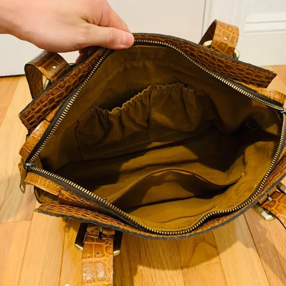 Patricia Nash Womens Leather Aveley Crossbody - Picture 12 of 16